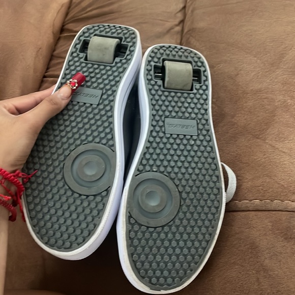 Used but worn only once - Picture 3 of 4